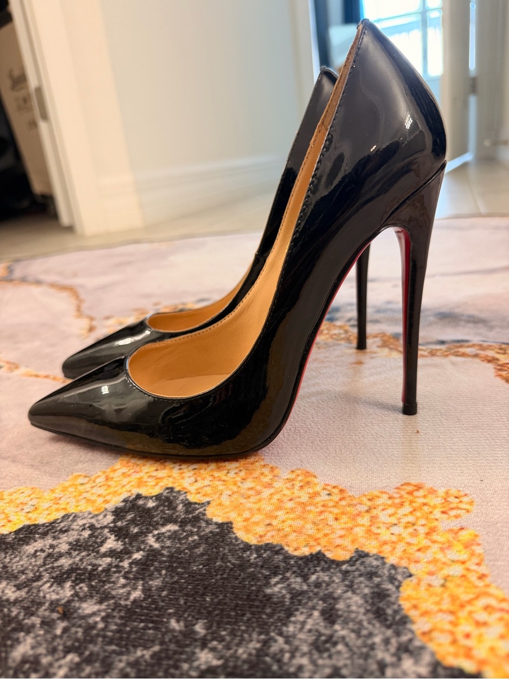 Black Patent Pointed-Toe Stiletto Pumps - Luxury Heel